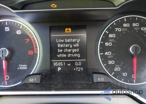 2013 Audi A4 2.0T Premium z USA, uszkodzony, nr VIN WAUAFAFL7DN032380